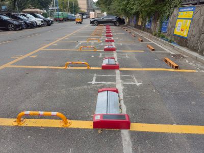 西郊游泳场（中锁板+埋地式锁板）